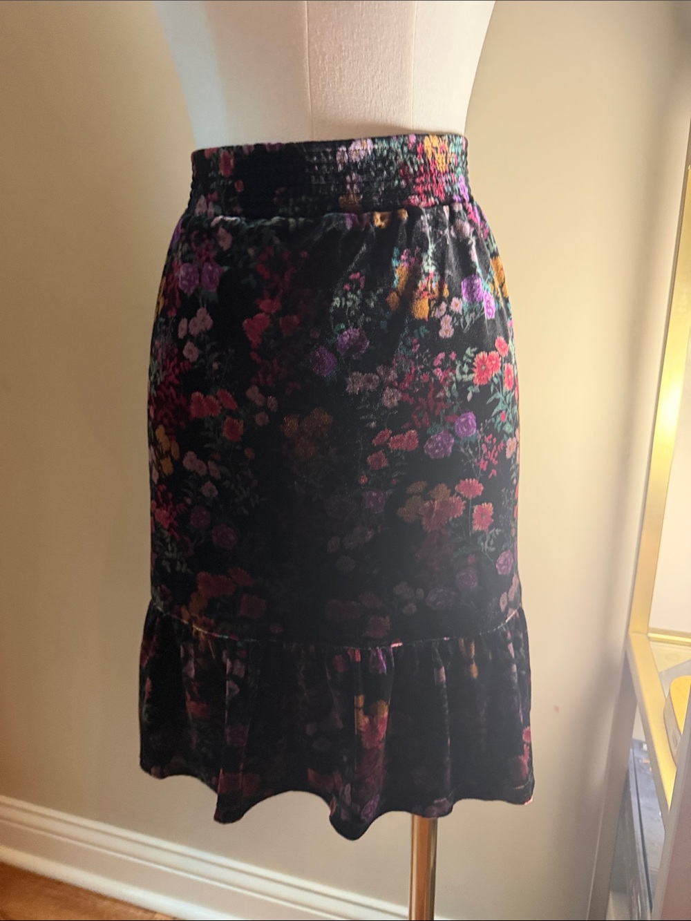 LOFT Black Floral Velvet Pencil Skirt with Ruffle Hem